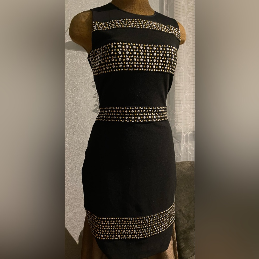 GUESS Los Angeles Sleeveless Dress